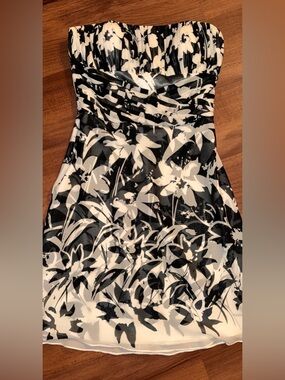 White House Black Market Strapless Black and White Floral Dress